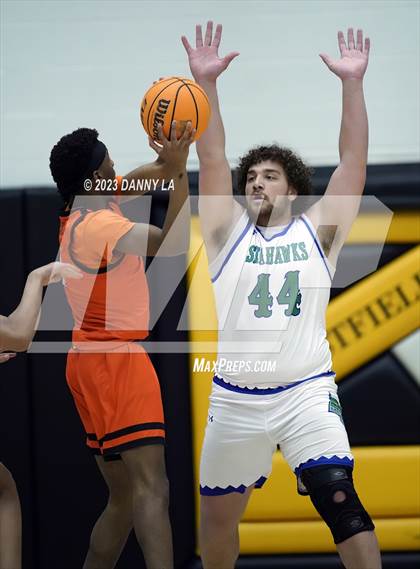 Thumbnail 1 in South Lakes vs. Hayfield  (VHSL Class 6 Semifinal) photogallery.