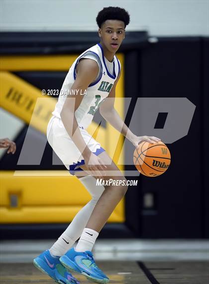 Thumbnail 2 in South Lakes vs. Hayfield  (VHSL Class 6 Semifinal) photogallery.