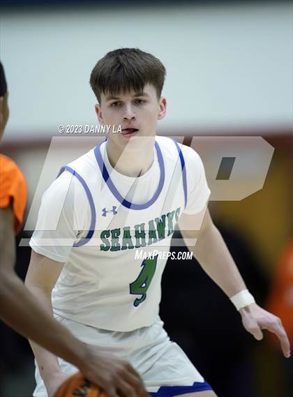 Thumbnail 3 in South Lakes vs. Hayfield  (VHSL Class 6 Semifinal) photogallery.