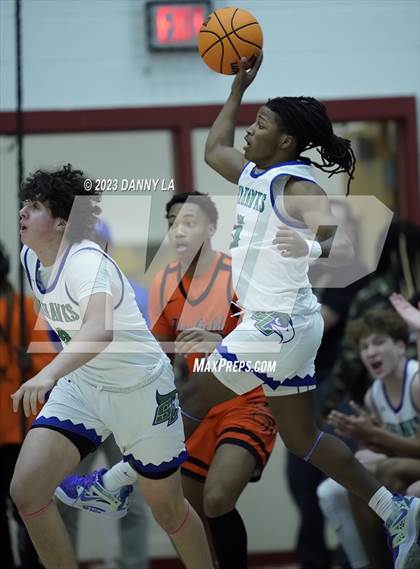 Thumbnail 3 in South Lakes vs. Hayfield  (VHSL Class 6 Semifinal) photogallery.