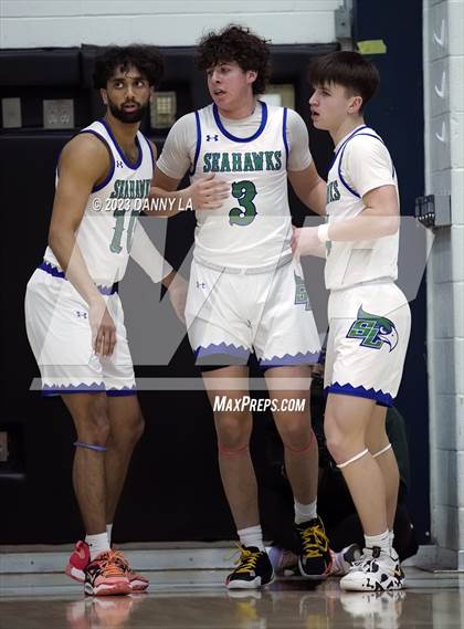 Thumbnail 3 in South Lakes vs. Hayfield  (VHSL Class 6 Semifinal) photogallery.