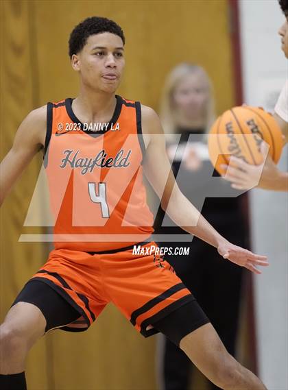 Thumbnail 2 in South Lakes vs. Hayfield  (VHSL Class 6 Semifinal) photogallery.