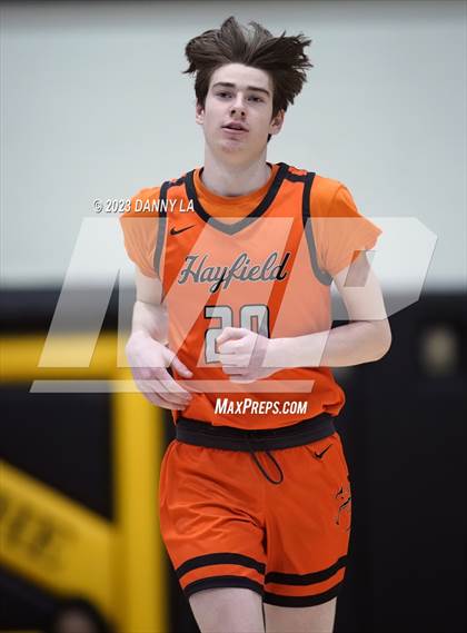 Thumbnail 3 in South Lakes vs. Hayfield  (VHSL Class 6 Semifinal) photogallery.