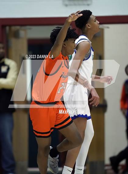 Thumbnail 2 in South Lakes vs. Hayfield  (VHSL Class 6 Semifinal) photogallery.
