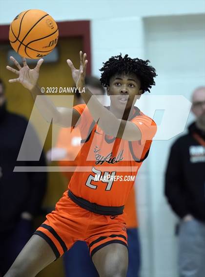 Thumbnail 3 in South Lakes vs. Hayfield  (VHSL Class 6 Semifinal) photogallery.