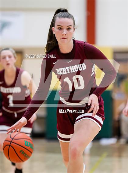 Thumbnail 2 in Berthoud @ Falcon photogallery.