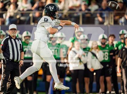 Thumbnail 2 in Southlake Carroll vs. Vandegrift (UIL 6A Division II Final) photogallery.