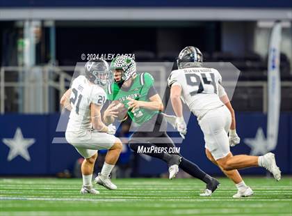 Thumbnail 1 in Southlake Carroll vs. Vandegrift (UIL 6A Division II Final) photogallery.