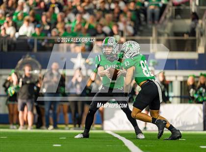 Thumbnail 3 in Southlake Carroll vs. Vandegrift (UIL 6A Division II Final) photogallery.