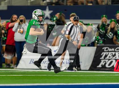 Thumbnail 1 in Southlake Carroll vs. Vandegrift (UIL 6A Division II Final) photogallery.