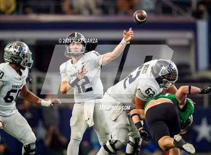 Thumbnail 1 in Southlake Carroll vs. Vandegrift (UIL 6A Division II Final) photogallery.