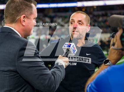 Thumbnail 2 in Southlake Carroll vs. Vandegrift (UIL 6A Division II Final) photogallery.