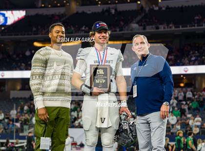 Thumbnail 3 in Southlake Carroll vs. Vandegrift (UIL 6A Division II Final) photogallery.