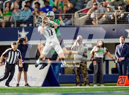 Thumbnail 3 in Southlake Carroll vs. Vandegrift (UIL 6A Division II Final) photogallery.
