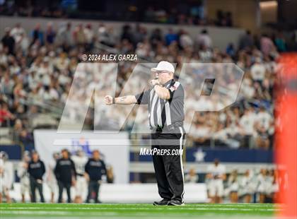 Thumbnail 2 in Southlake Carroll vs. Vandegrift (UIL 6A Division II Final) photogallery.