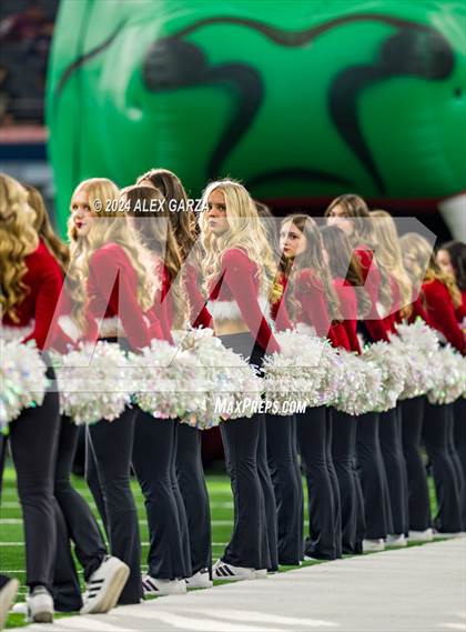 Thumbnail 2 in Southlake Carroll vs. Vandegrift (UIL 6A Division II Final) photogallery.