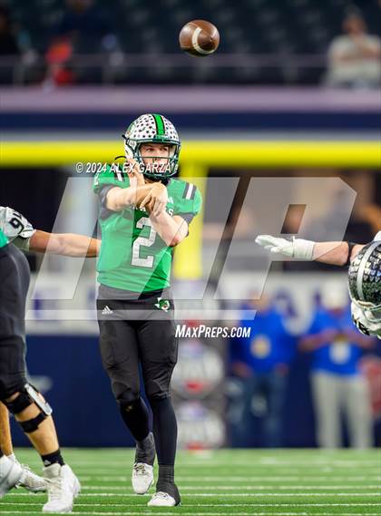 Thumbnail 2 in Southlake Carroll vs. Vandegrift (UIL 6A Division II Final) photogallery.