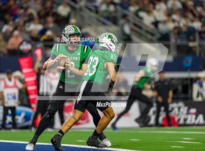 Thumbnail 3 in Southlake Carroll vs. Vandegrift (UIL 6A Division II Final) photogallery.