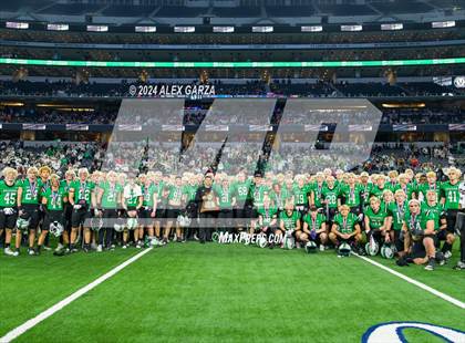 Thumbnail 1 in Southlake Carroll vs. Vandegrift (UIL 6A Division II Final) photogallery.