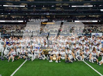 Thumbnail 3 in Southlake Carroll vs. Vandegrift (UIL 6A Division II Final) photogallery.