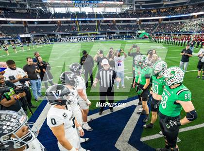 Thumbnail 3 in Southlake Carroll vs. Vandegrift (UIL 6A Division II Final) photogallery.