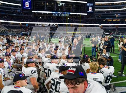 Thumbnail 1 in Southlake Carroll vs. Vandegrift (UIL 6A Division II Final) photogallery.
