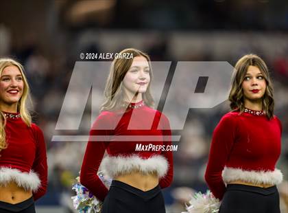 Thumbnail 2 in Southlake Carroll vs. Vandegrift (UIL 6A Division II Final) photogallery.