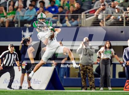 Thumbnail 2 in Southlake Carroll vs. Vandegrift (UIL 6A Division II Final) photogallery.