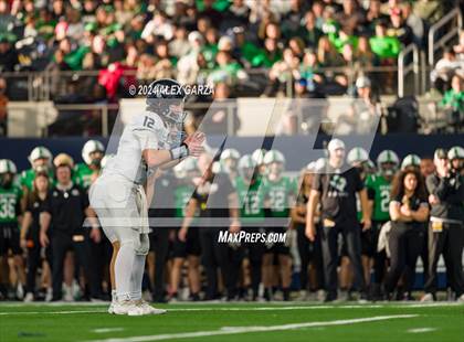 Thumbnail 1 in Southlake Carroll vs. Vandegrift (UIL 6A Division II Final) photogallery.