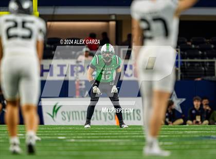 Thumbnail 3 in Southlake Carroll vs. Vandegrift (UIL 6A Division II Final) photogallery.