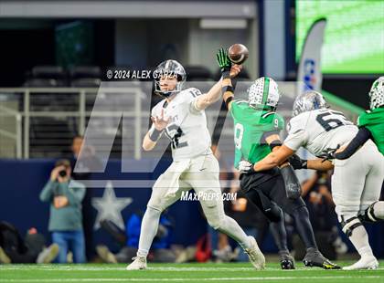 Thumbnail 1 in Southlake Carroll vs. Vandegrift (UIL 6A Division II Final) photogallery.