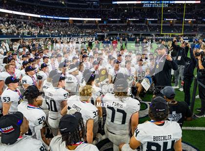 Thumbnail 2 in Southlake Carroll vs. Vandegrift (UIL 6A Division II Final) photogallery.