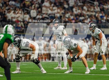 Thumbnail 3 in Southlake Carroll vs. Vandegrift (UIL 6A Division II Final) photogallery.