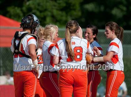 Thumbnail 2 in Alexander Central vs. North Davidson (NCHSAA 4A West Regional Final) photogallery.