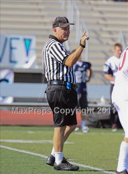 Thumbnail 3 in Burroughs @ Saugus photogallery.