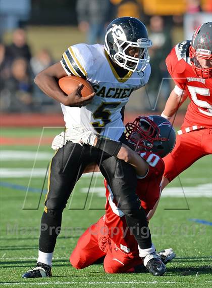 Thumbnail 1 in Sachem North vs Connetquot (Section 11 Division 1 Semifinal) photogallery.