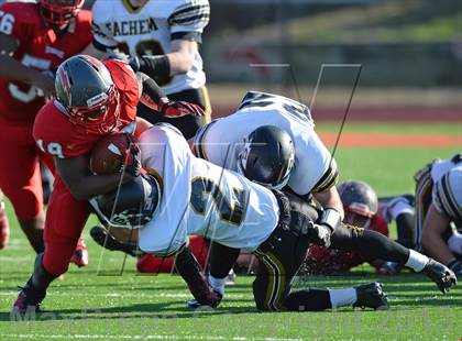 Thumbnail 2 in Sachem North vs Connetquot (Section 11 Division 1 Semifinal) photogallery.