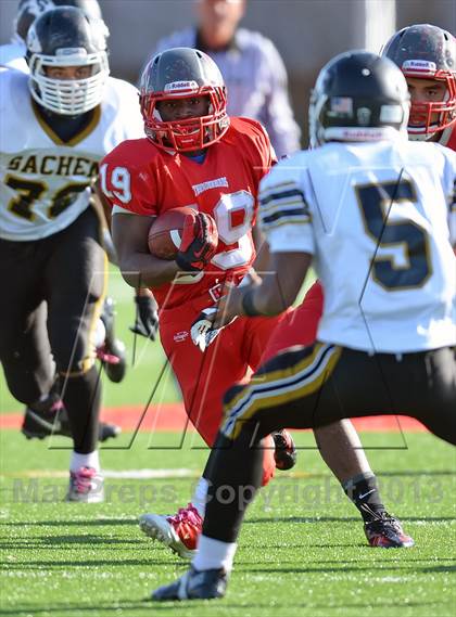 Thumbnail 2 in Sachem North vs Connetquot (Section 11 Division 1 Semifinal) photogallery.