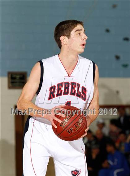 Thumbnail 2 in New Milford @ New Fairfield (Candlewood Valley Classic) photogallery.