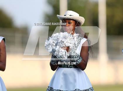 Thumbnail 1 in Guyer @ Lake Ridge photogallery.