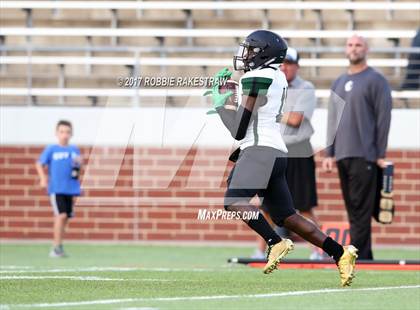 Thumbnail 2 in Guyer @ Lake Ridge photogallery.