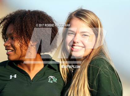 Thumbnail 2 in Guyer @ Lake Ridge photogallery.