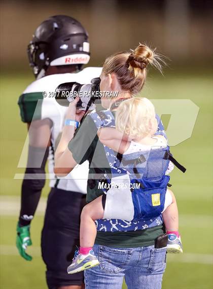 Thumbnail 3 in Guyer @ Lake Ridge photogallery.
