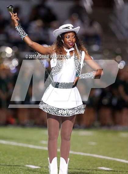 Thumbnail 2 in Guyer @ Lake Ridge photogallery.
