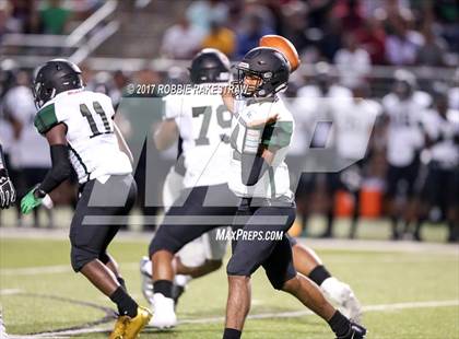 Thumbnail 1 in Guyer @ Lake Ridge photogallery.