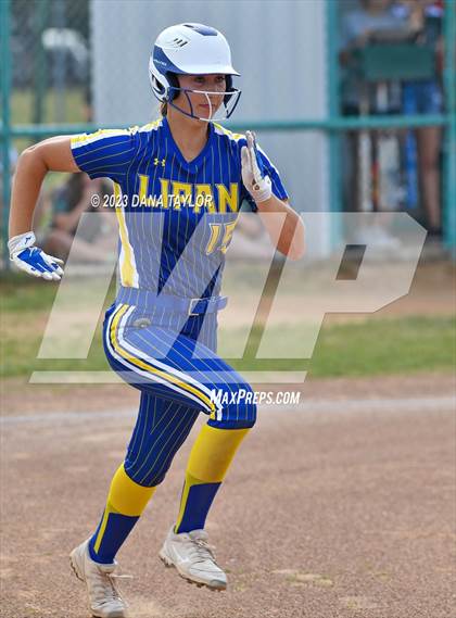 Thumbnail 1 in Lipan @ Santo photogallery.