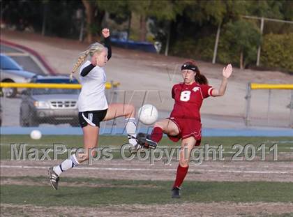 Thumbnail 2 in Camarillo vs La Serna (CIF SS D5 Playoffs) photogallery.
