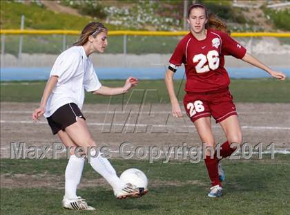 Thumbnail 2 in Camarillo vs La Serna (CIF SS D5 Playoffs) photogallery.