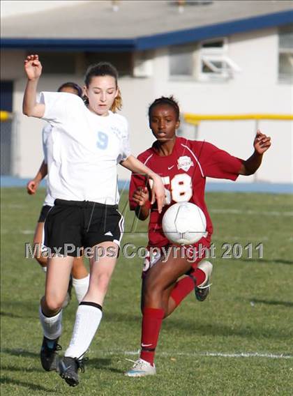 Thumbnail 3 in Camarillo vs La Serna (CIF SS D5 Playoffs) photogallery.