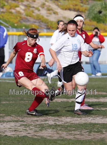 Thumbnail 2 in Camarillo vs La Serna (CIF SS D5 Playoffs) photogallery.